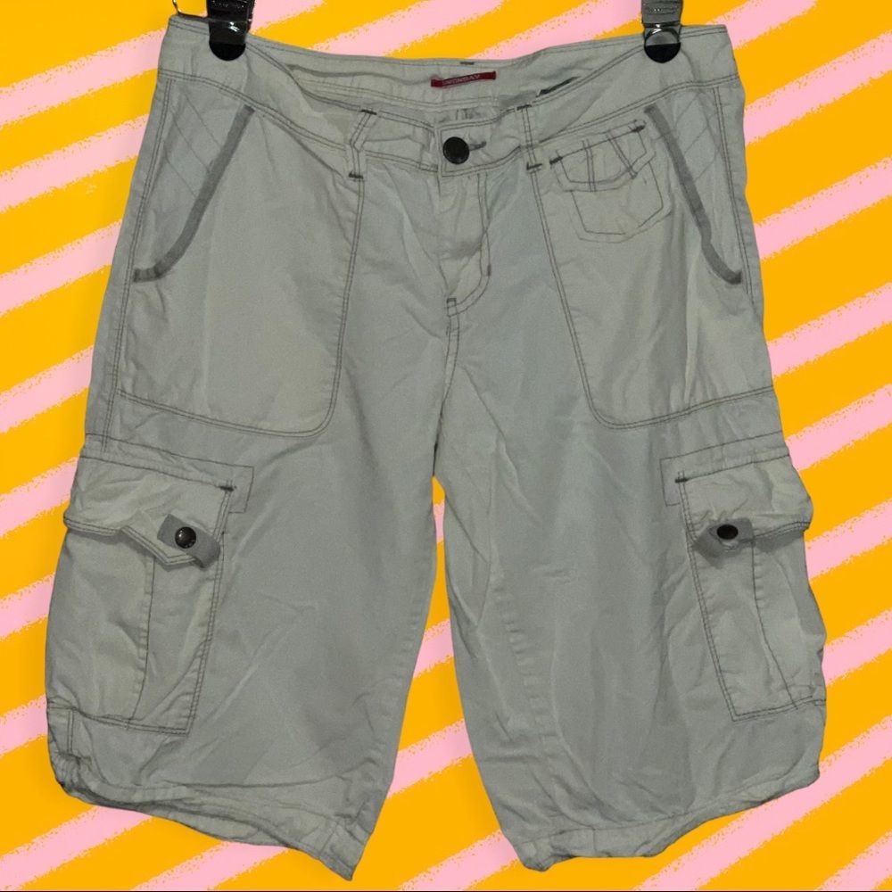 Unionbay Vintage Y2K Cargo Shorts Low Rise Size 11 Juniors Light Tan